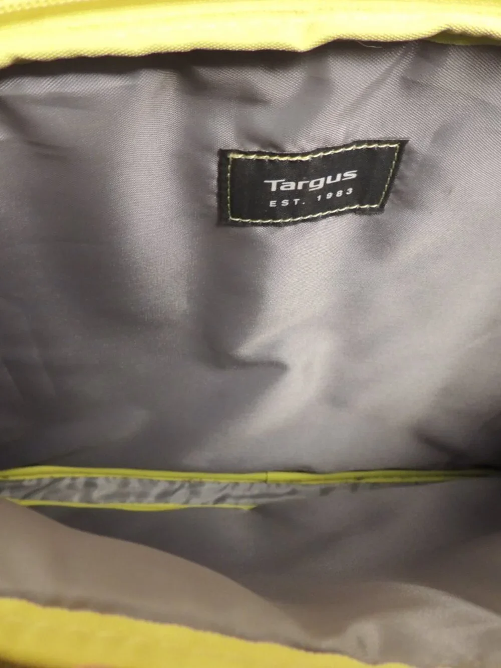 Targus Bex II laptop sleeve for 14